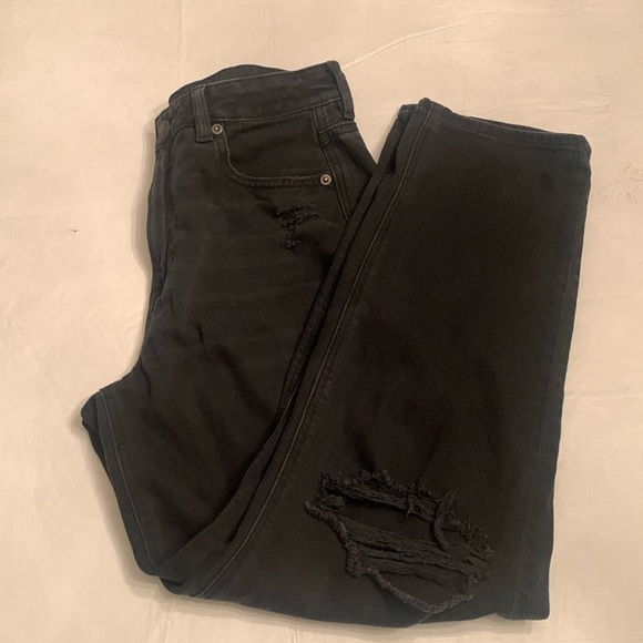 American Eagle Outfitters Denim - American Eagle Size Mom Straight Jean. Size 8